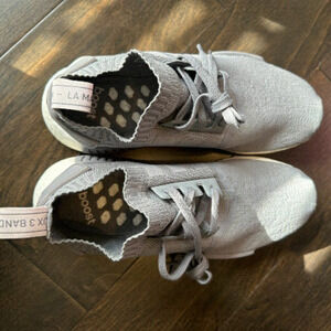 𝅺nwot Adidas Pure Boost Size 9.5, Light Grey